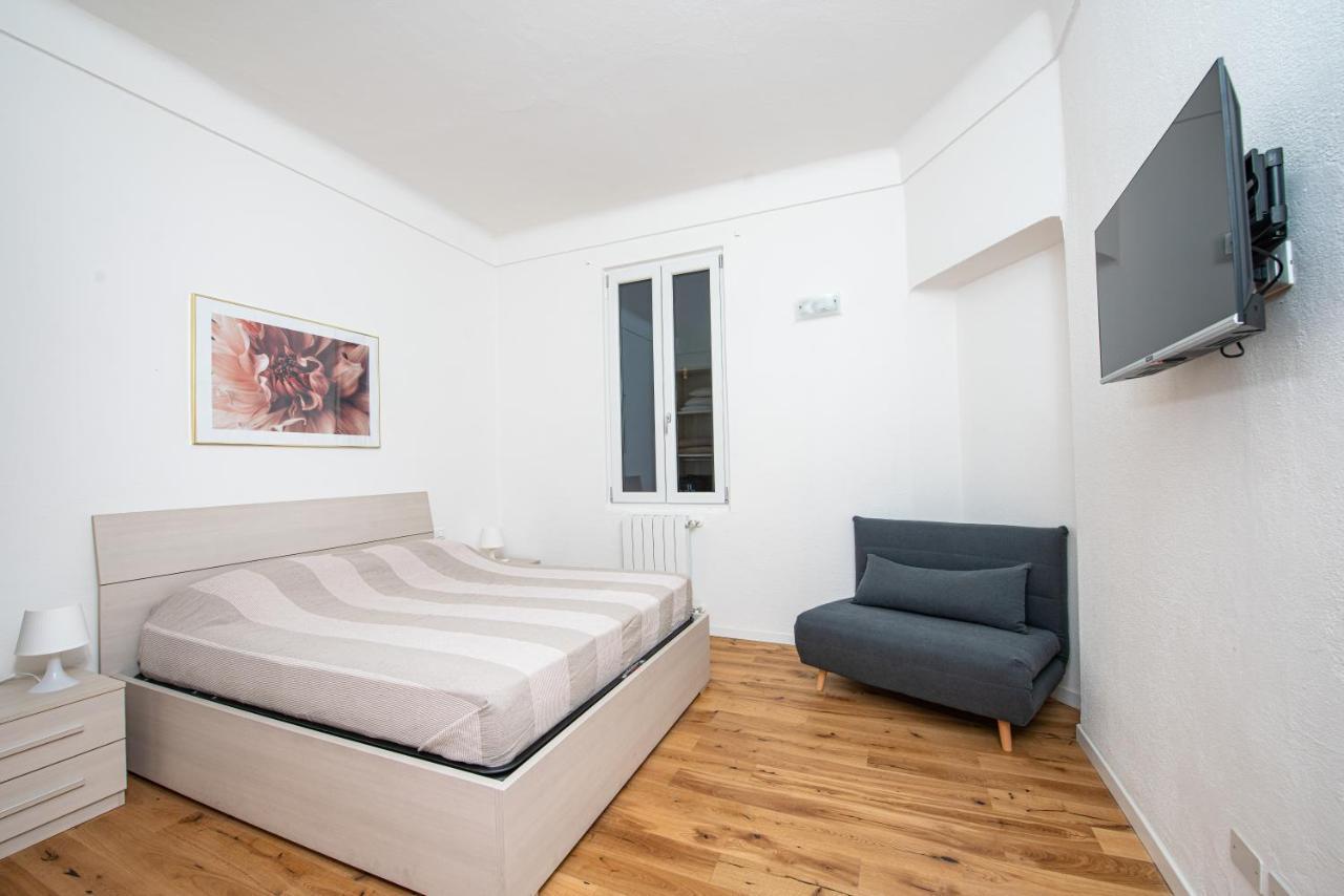 La Corte Albenga - Appartamento O Camera Con Posto Auto Privato Exteriör bild