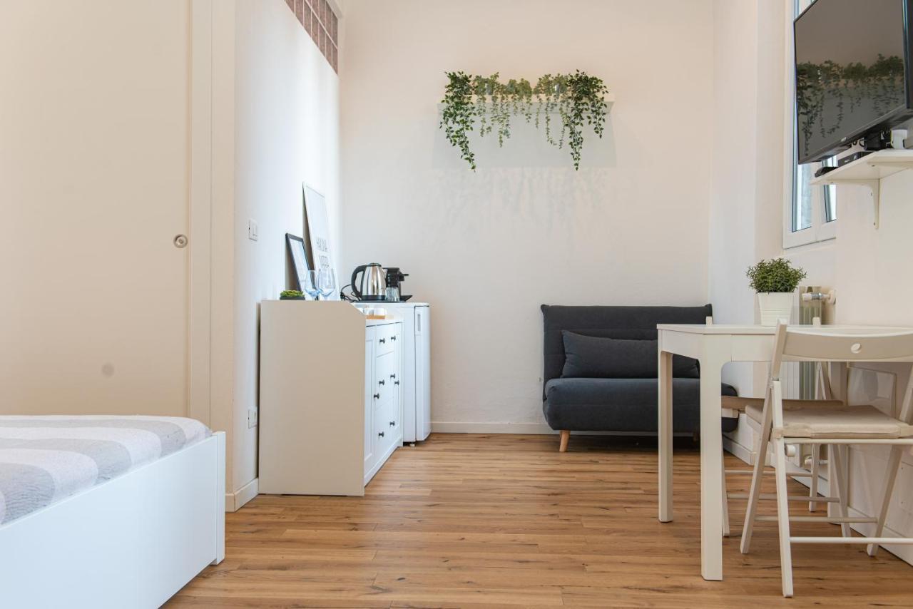 La Corte Albenga - Appartamento O Camera Con Posto Auto Privato Exteriör bild